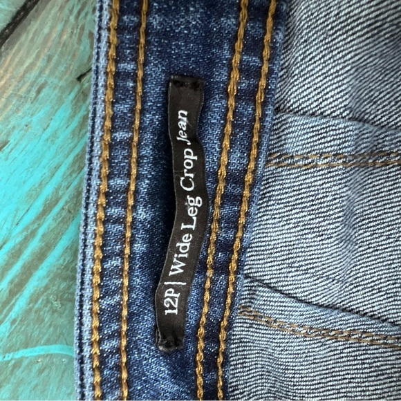 Talbots Wide Leg Crop Jeans Size 12P - Picture 11 of 11